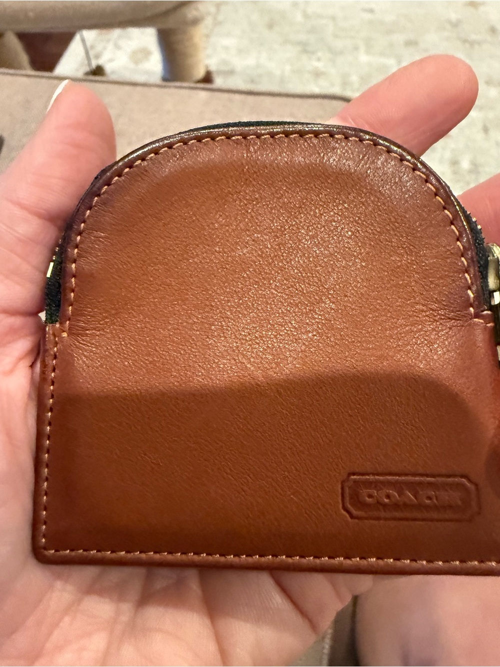 Vintage Coach compact coin case/pouch